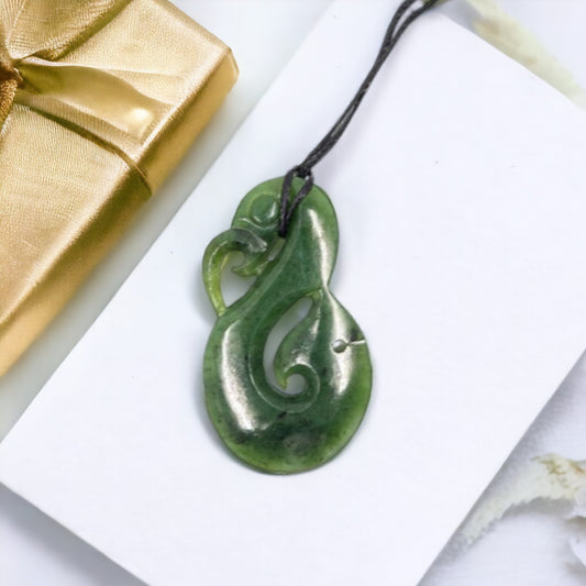 Greenstone / Pounamu Manaia Hei Matau Pendant 45mm (HPN900)