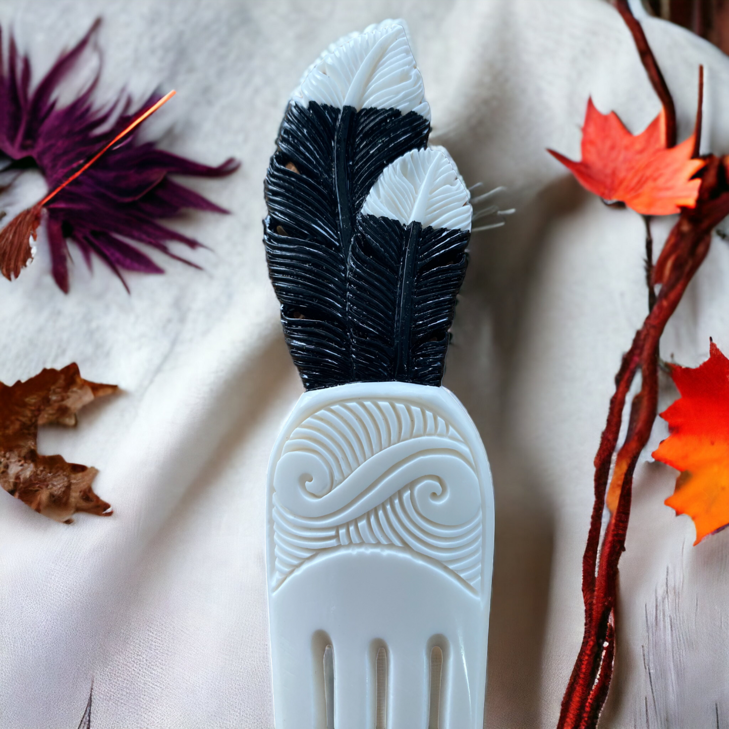 Bone Heru Huia Feather Black - Extra Large